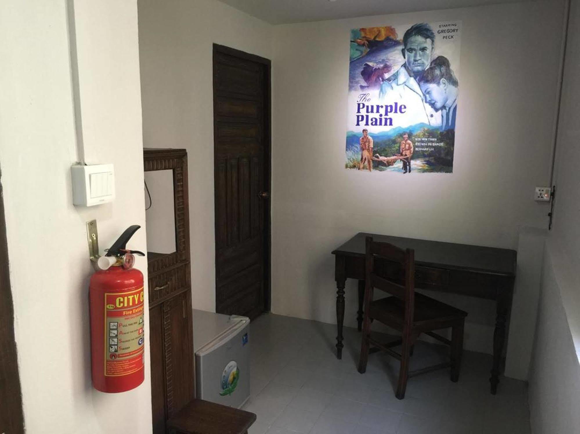 Shwe Yo Vintage Hostel Gyogon Exterior foto
