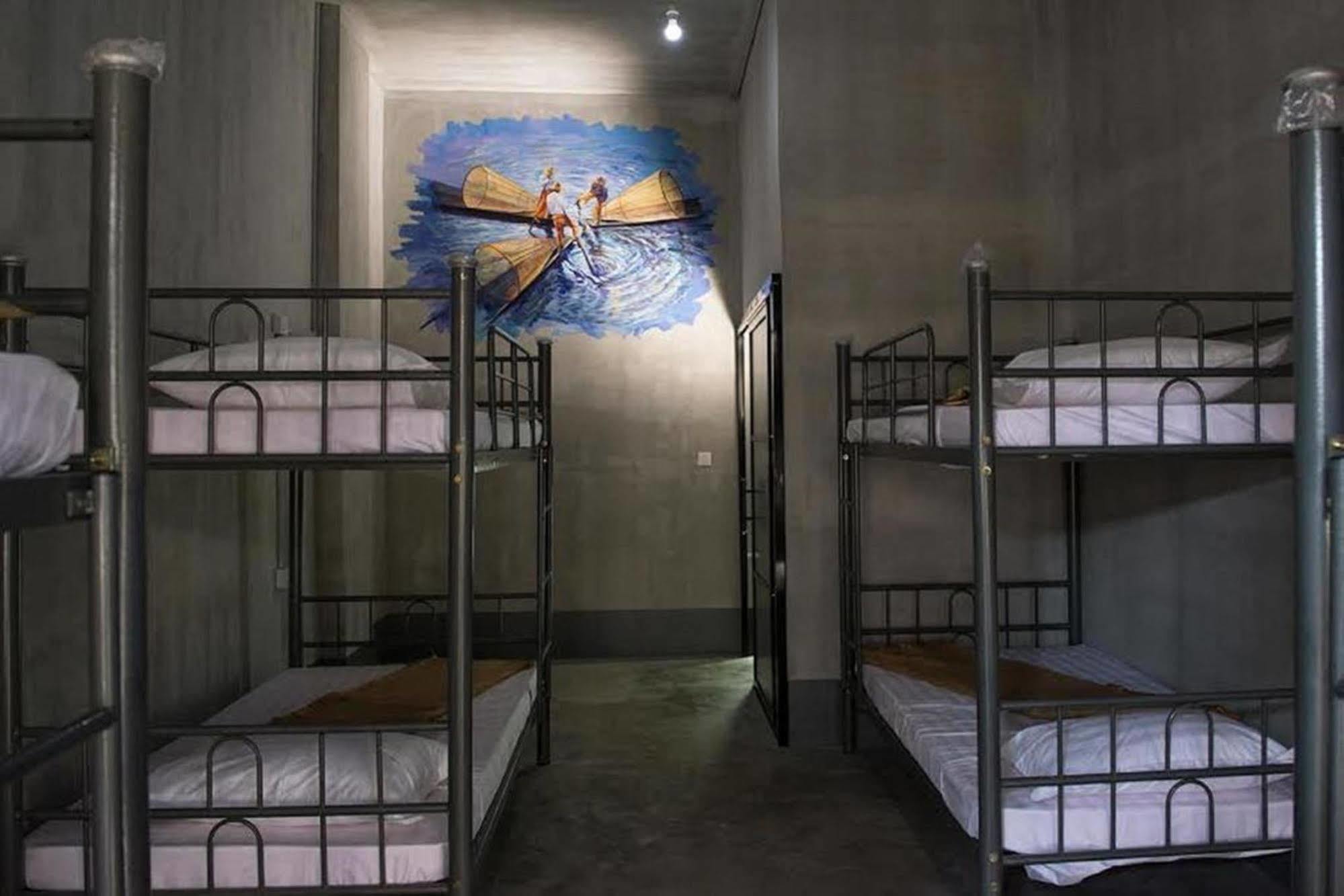 Shwe Yo Vintage Hostel Gyogon Exterior foto