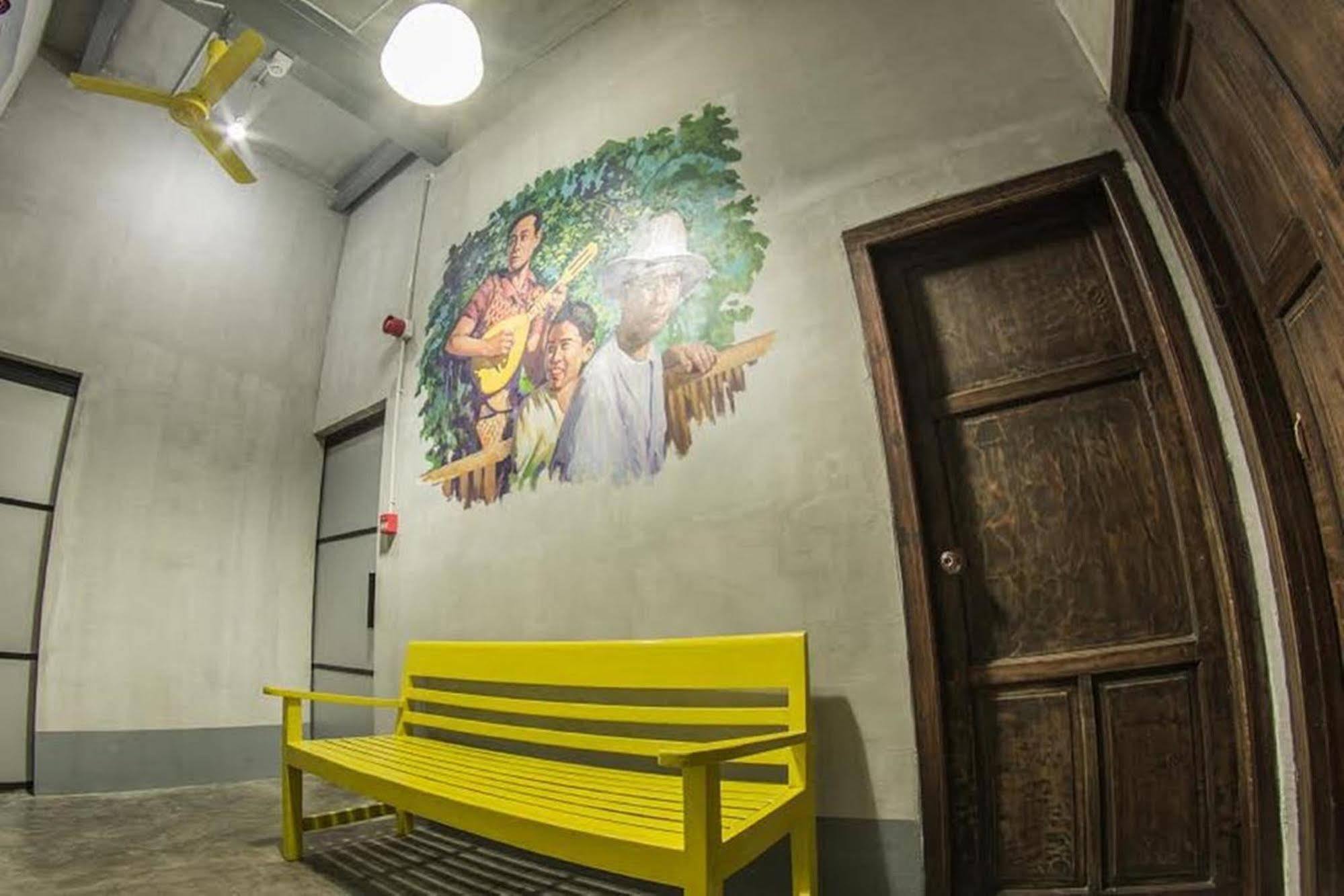 Shwe Yo Vintage Hostel Gyogon Exterior foto