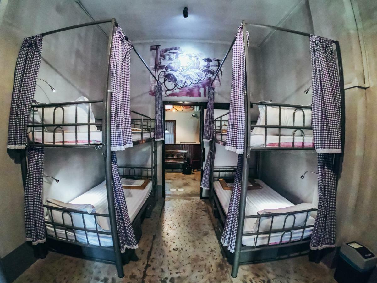 Shwe Yo Vintage Hostel Gyogon Exterior foto